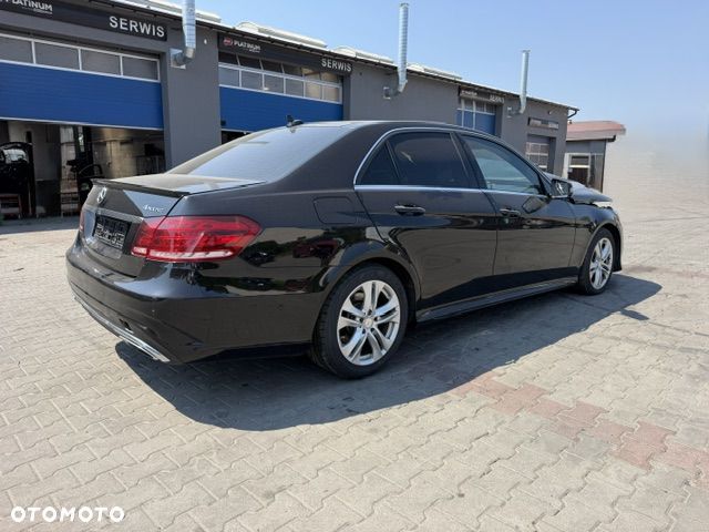 Mercedes-Benz Klasa E 400 4Matic 7G-TRONIC Avantgarde - 4