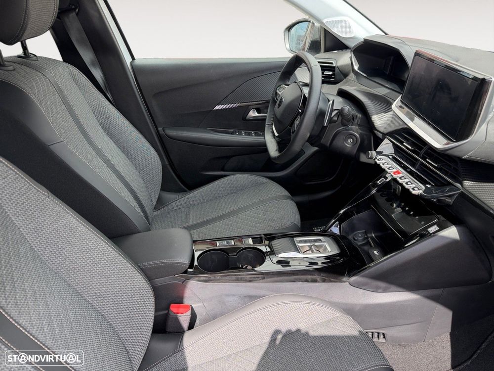 Peugeot 208 1.2 Hybrid Allure e-DCS6 - 15