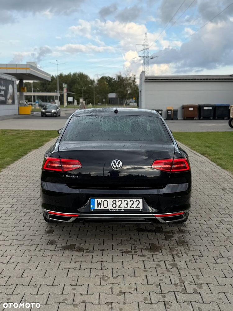 Volkswagen Passat - 7