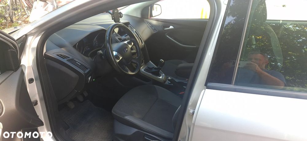 Ford Focus 1.6 Trend - 5