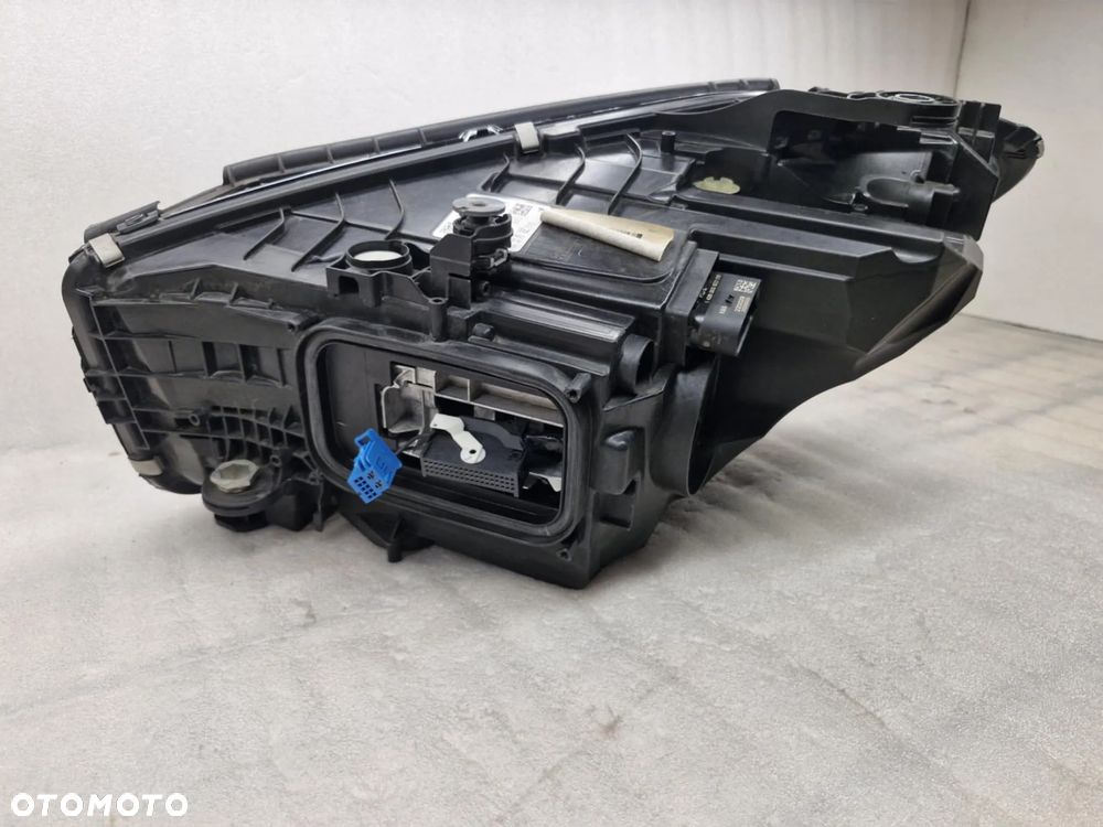 MERCEDES C-KLASA W206 FULL LED LAMPA PRAWA PRZÓD A2069068003. DIGITAL LIGHT. - 9