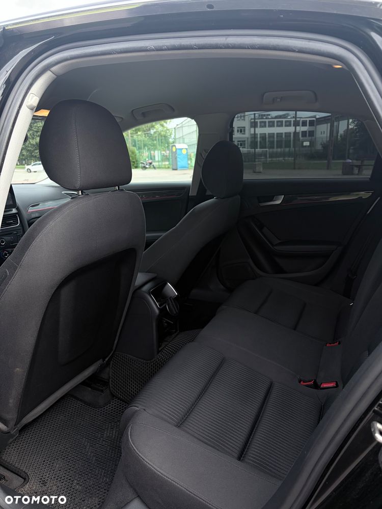 Audi A4 Limousine - 7