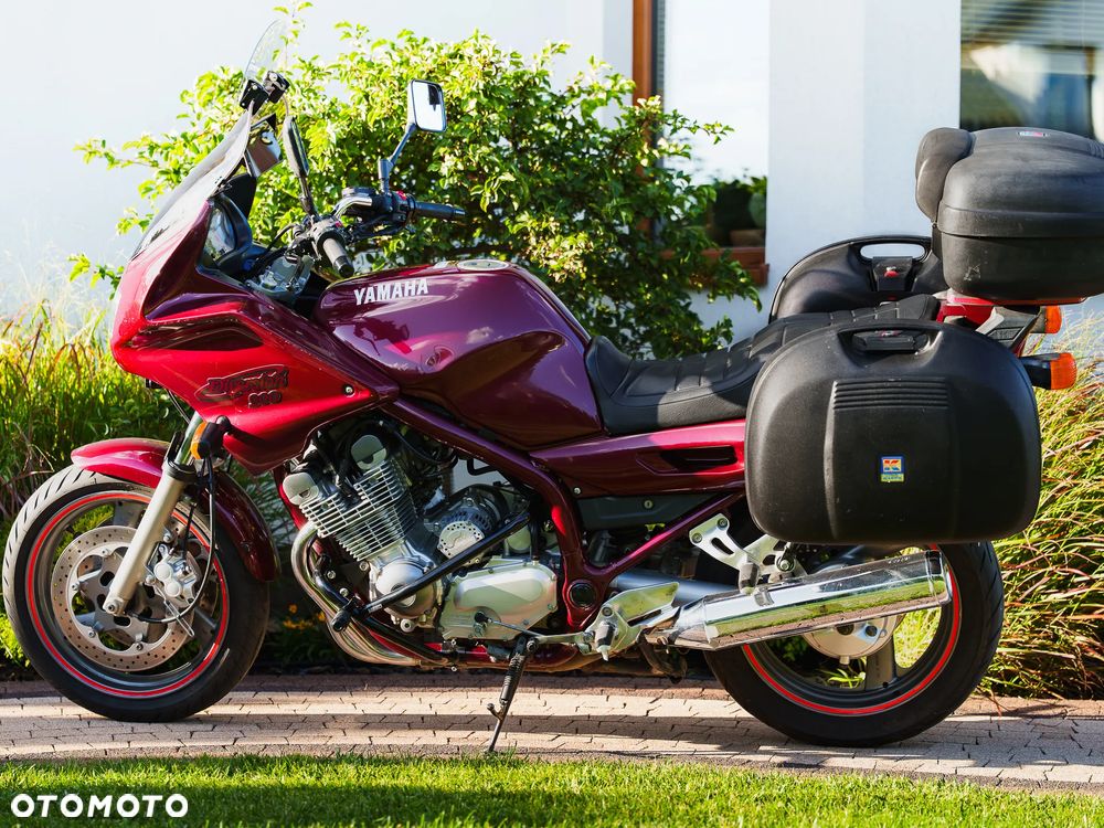 Yamaha XJ - 4