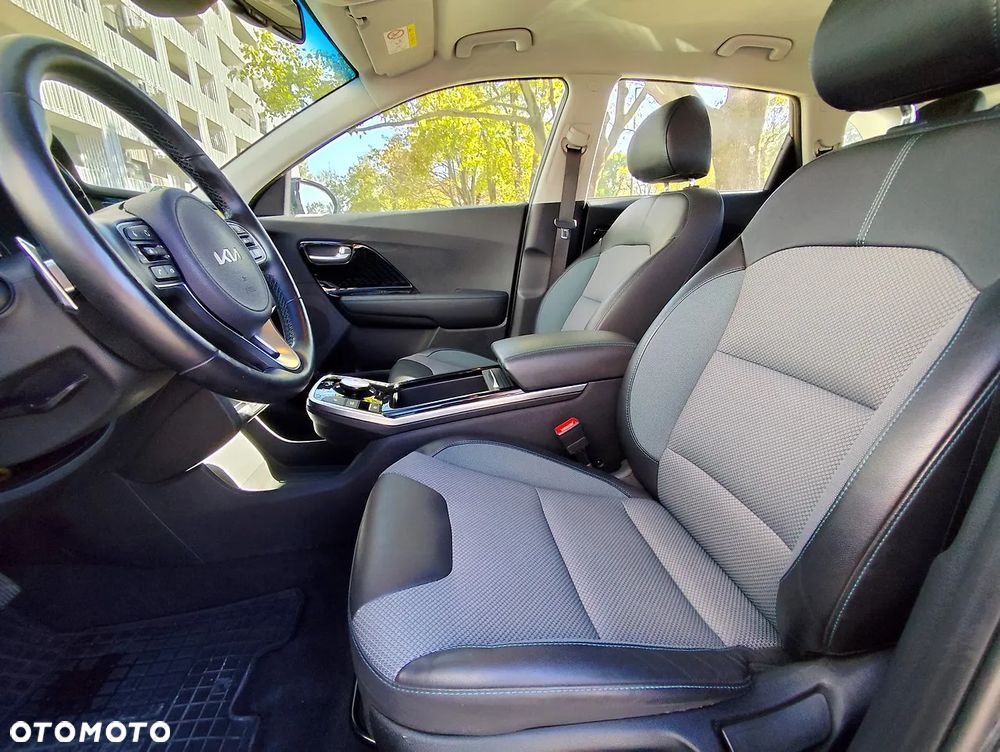 Kia Niro e-Niro 64kWh L - 7