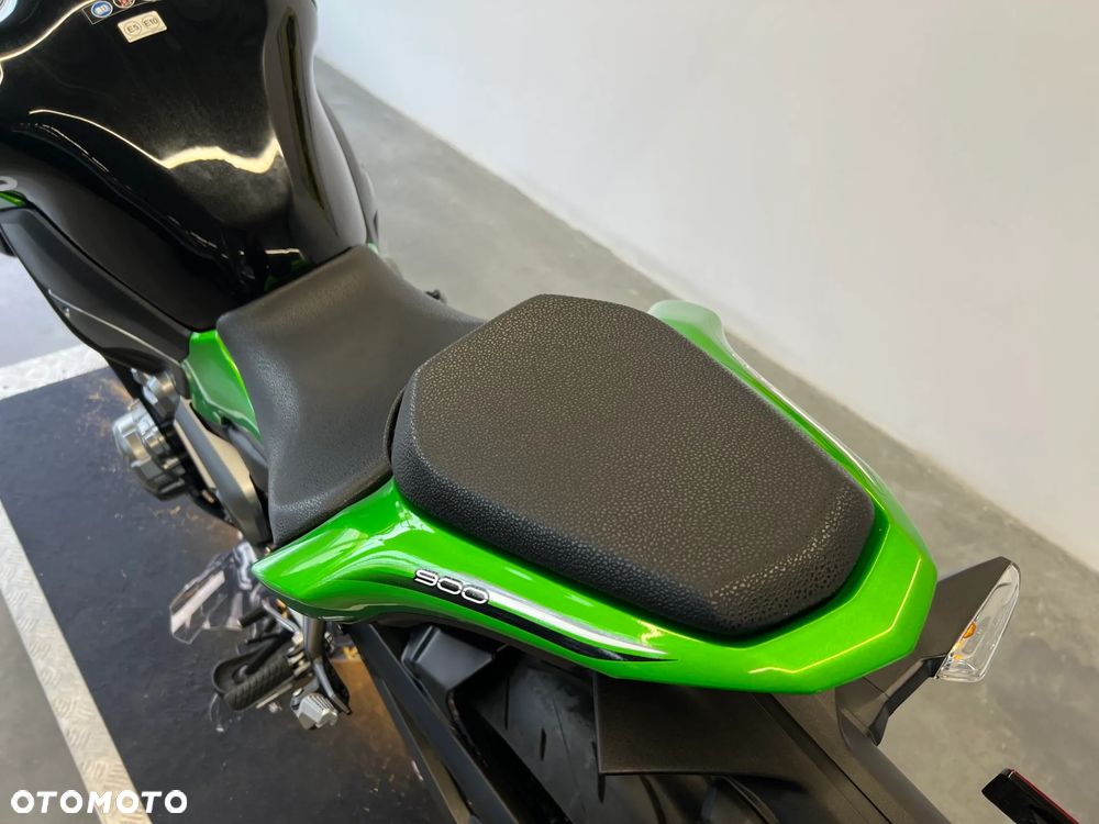 Kawasaki Z 900 - 17