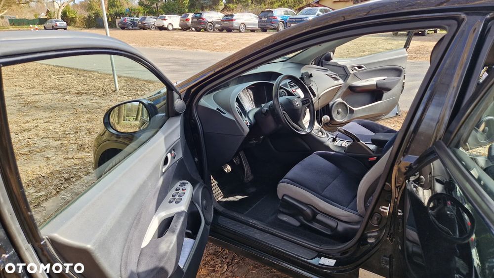 Honda Civic 1.8 Comfort - 9