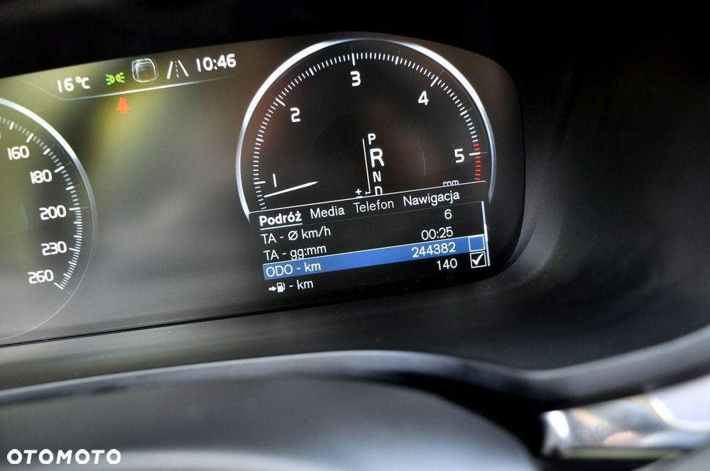 Volvo V60 D3 Geartronic Momentum Core - 26
