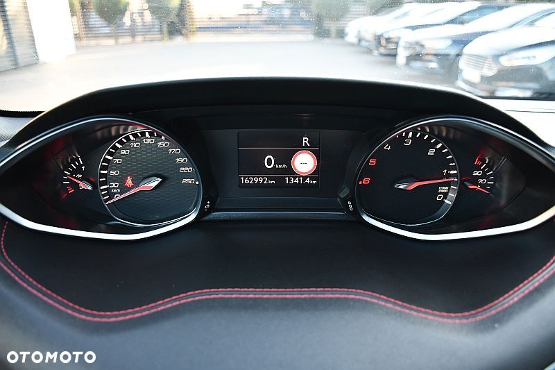 Peugeot 308 BlueHDi 180 EAT6 GT - 36