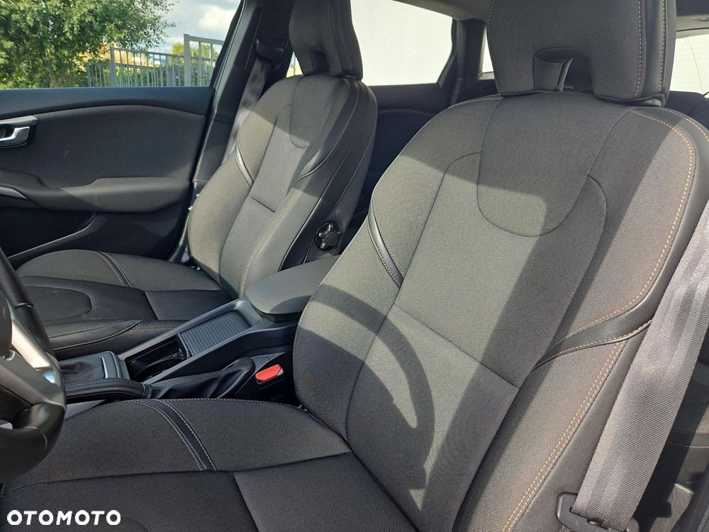 Volvo V40 T3 Drive-E Momentum - 15