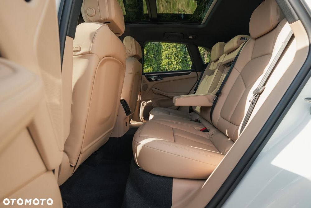 Porsche Macan Standard - 14