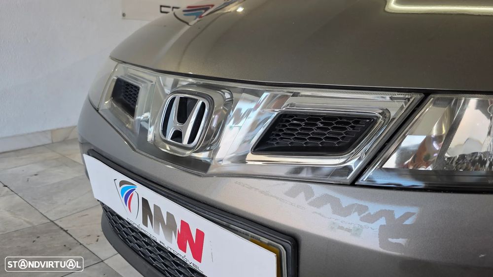 Honda Civic 1.4 i-VTEC Sport Edition - 9