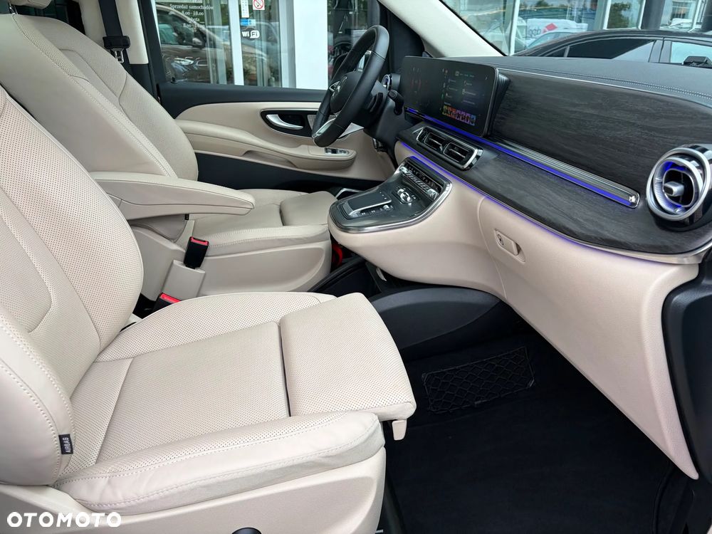 Mercedes-Benz Klasa V 300 d 4-Matic 9G-Tronic Exclusive (d³ugi) - 26