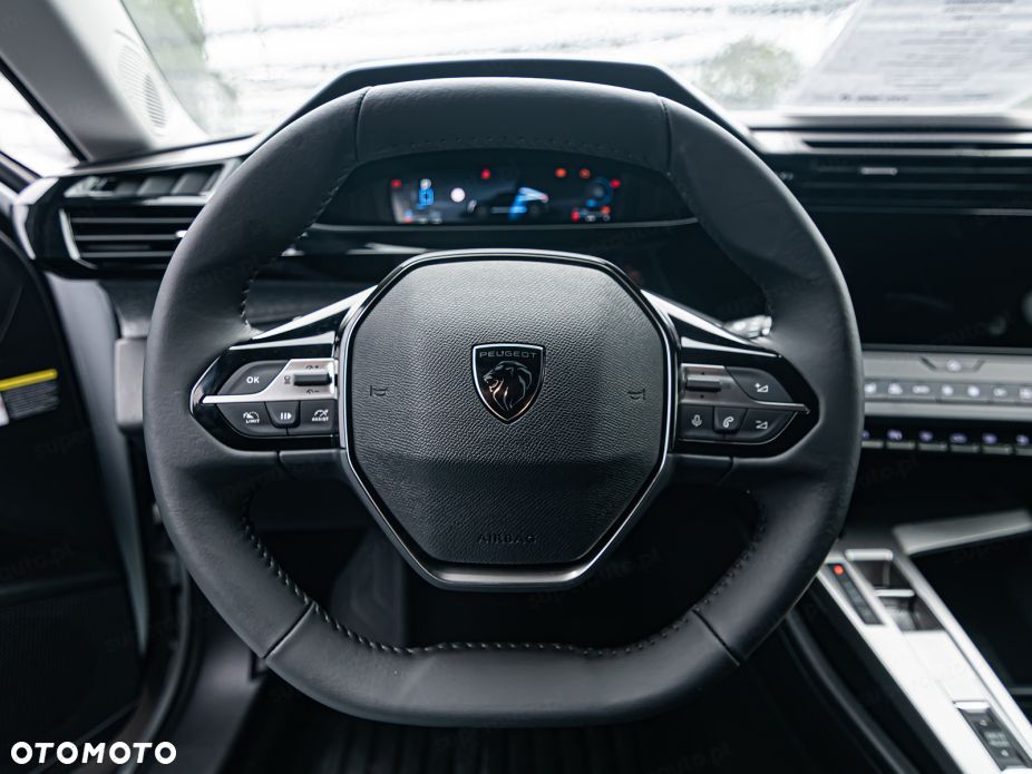 Peugeot 408 - 11