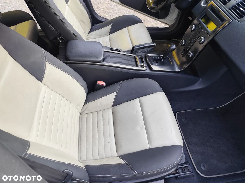 Volvo V50 2.0D DPF Powershift RDesign - 13