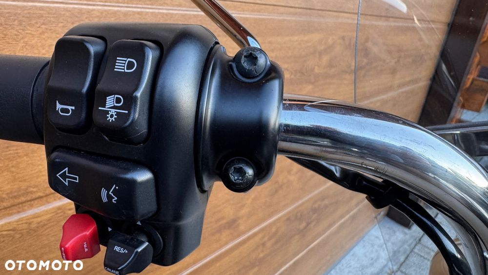Harley-Davidson Touring Road King - 10