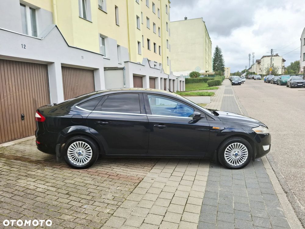 Ford Mondeo 2010 photo 2