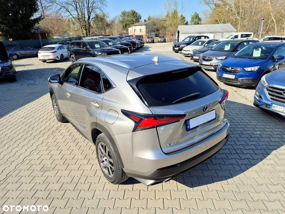 Lexus NX - 9