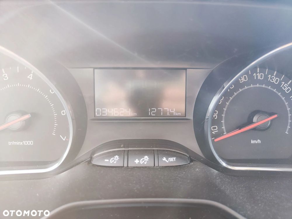 Peugeot 208 1.2 PureTech Active - 9