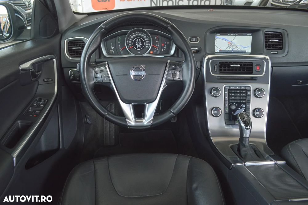 Volvo S60 D3 Geartronic Momentum - 30