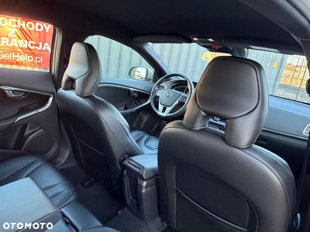Volvo V40 D3 Momentum - 9
