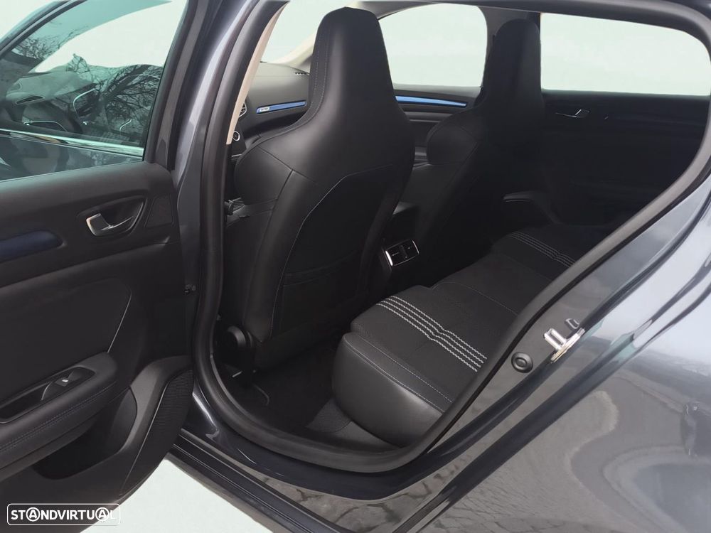 Renault Mégane Sport Tourer - 13