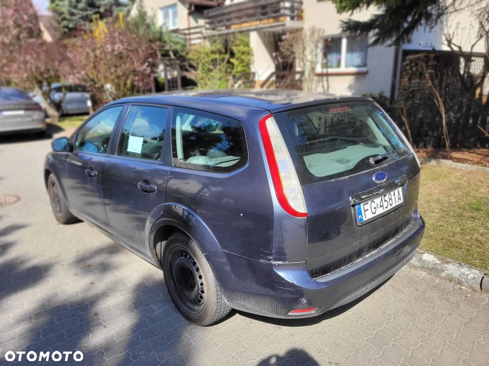 Ford Focus 2.0 TDCi DPF Ghia - 5