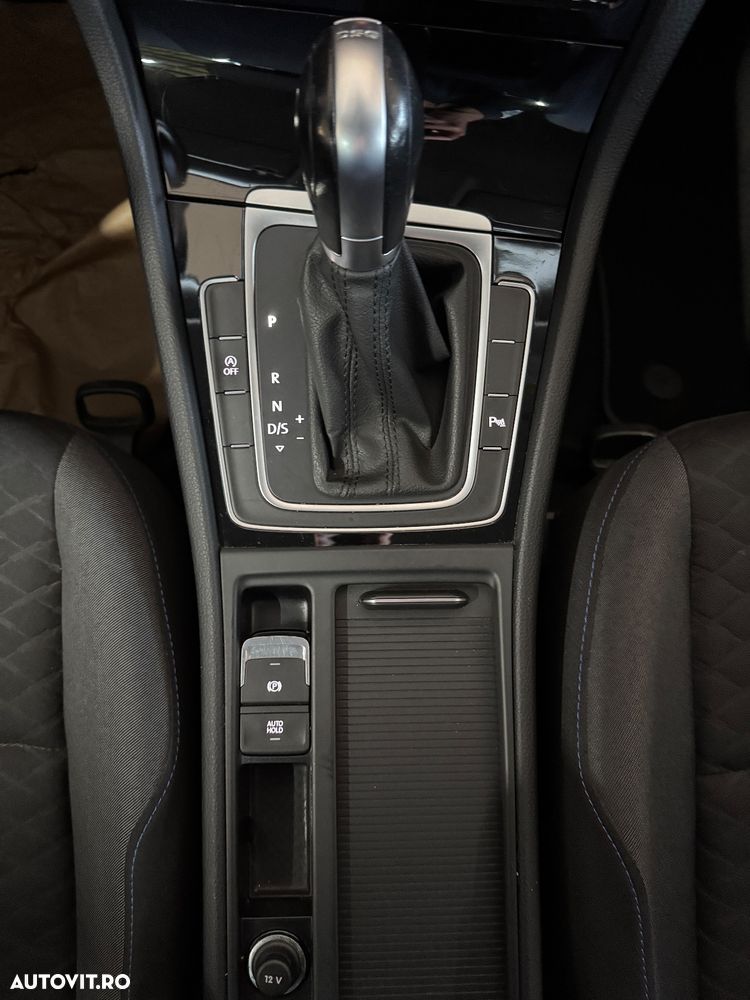 Volkswagen Golf Variant 2.0 TDI SCR DSG Join - 15