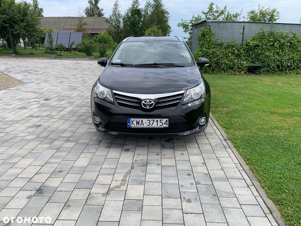 Toyota Avensis - 2