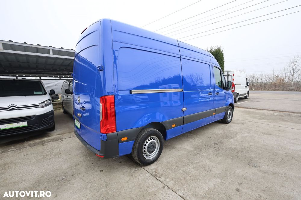 Mercedes-Benz Sprinter - 7