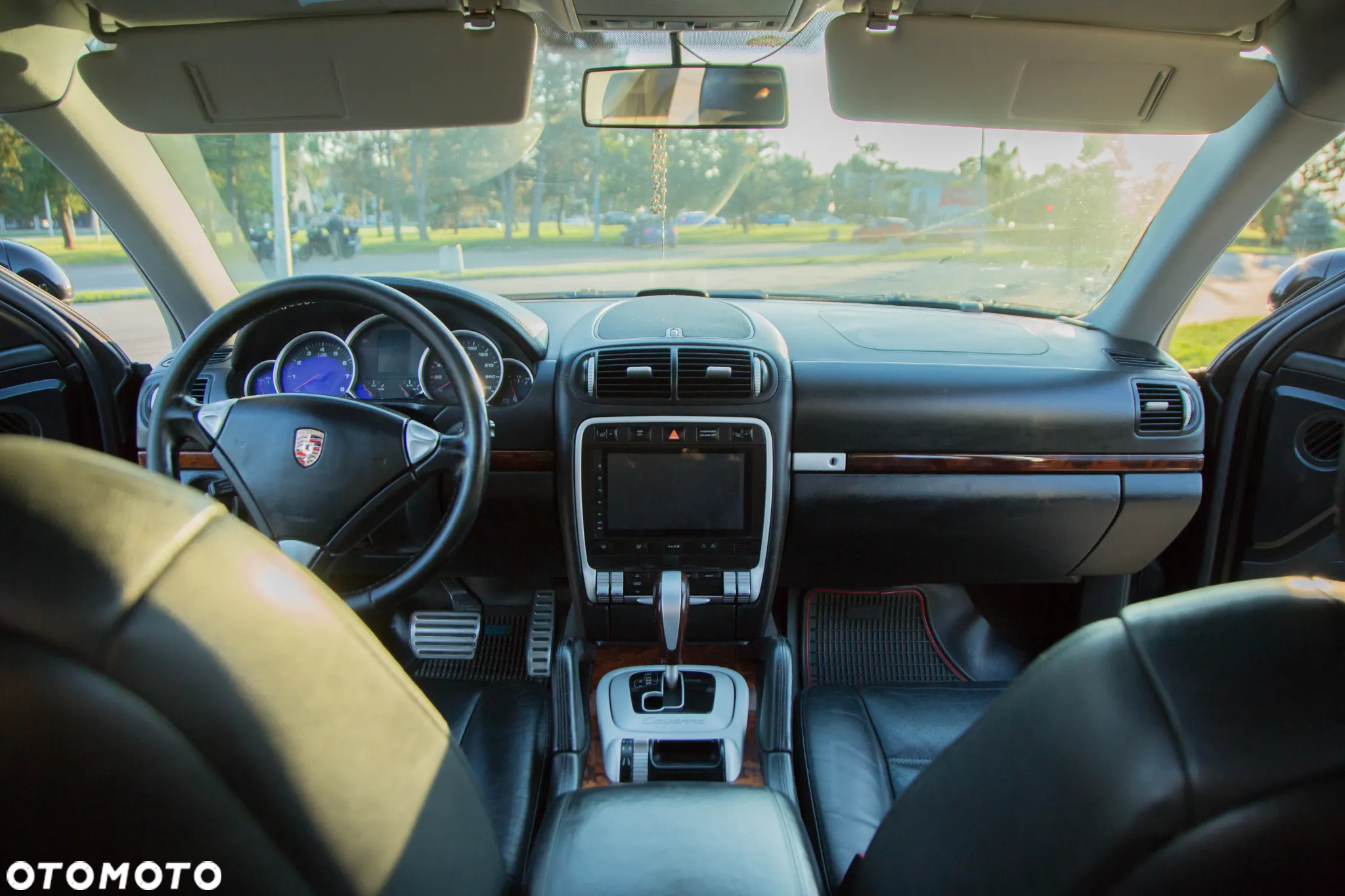 Porsche Cayenne - 18