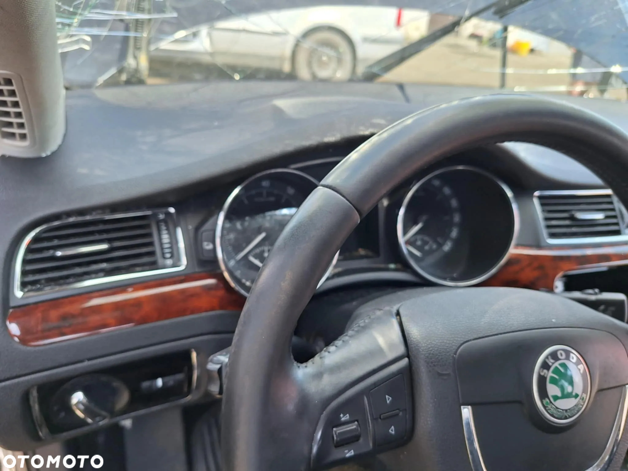 SKODA SUPERB II FL PULPIT DESKA ROZDZIELCZA KONSOLA - 3