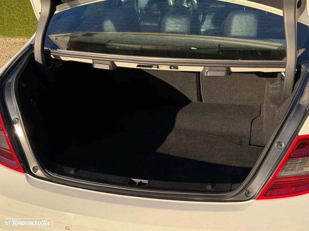 Mercedes-Benz C 220 - 11