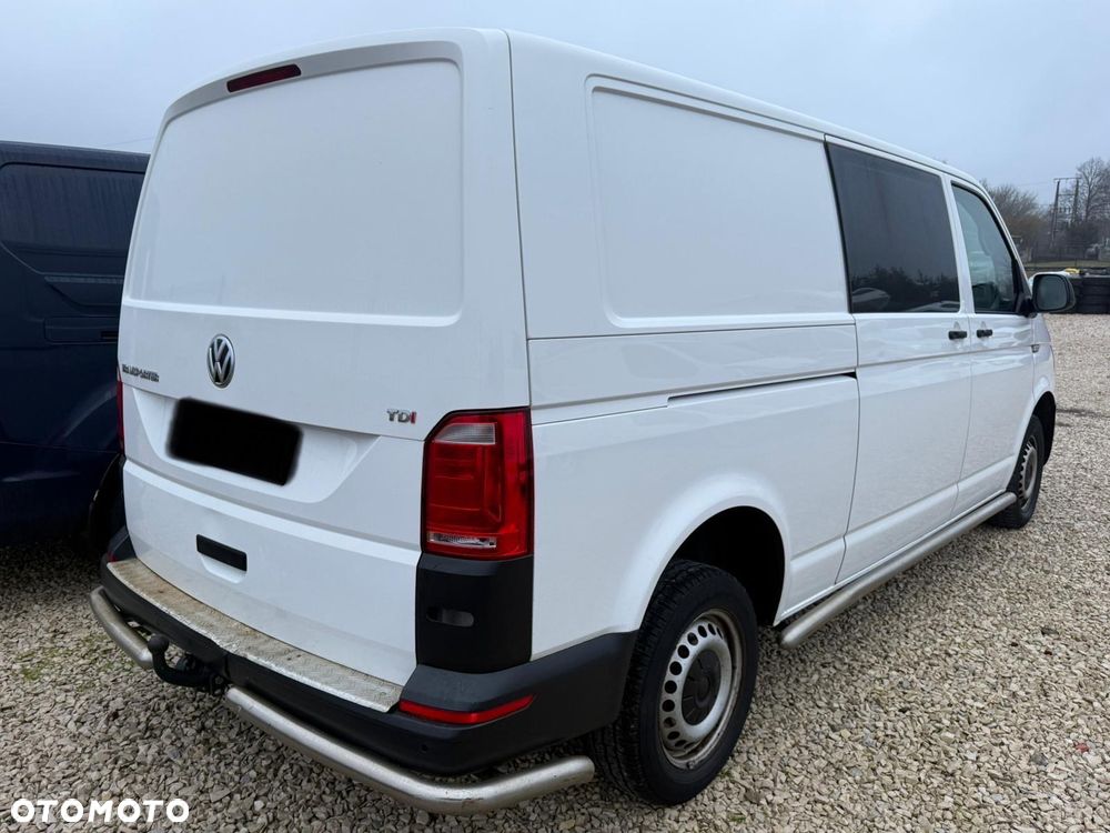 Volkswagen Transporter - 8