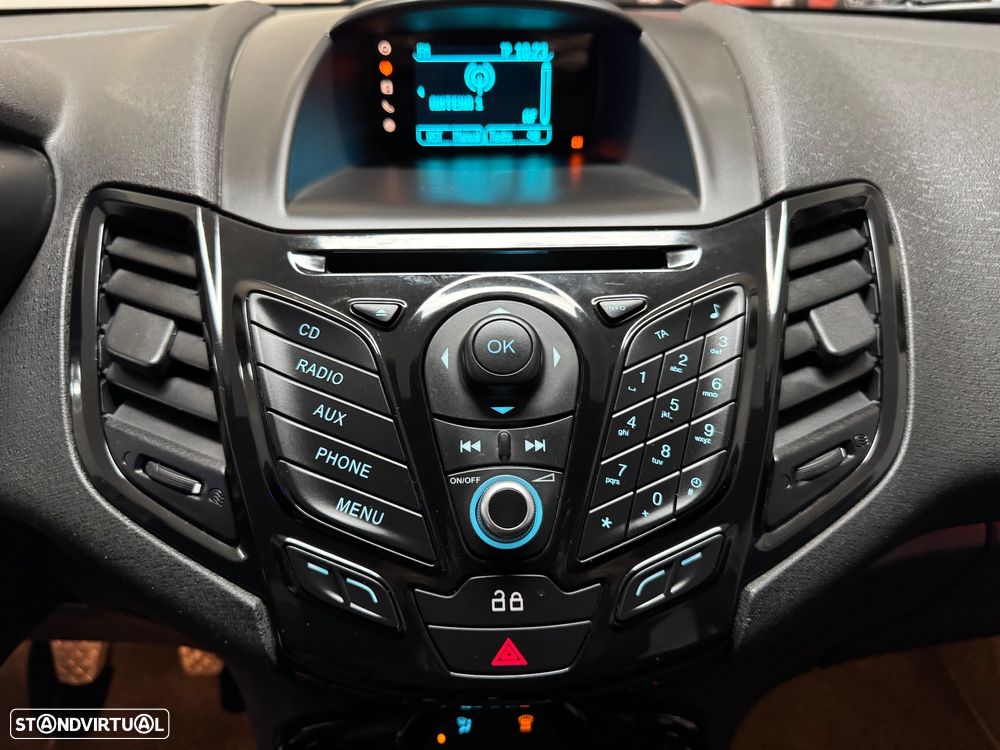 Ford Fiesta 1.0 T EcoBoost Titanium - 42