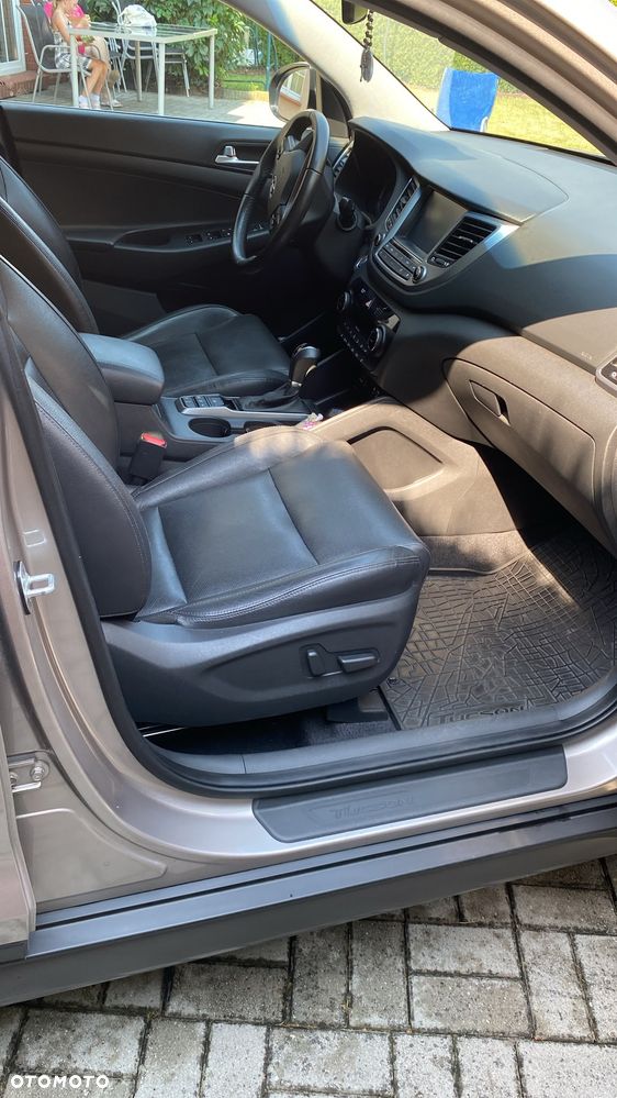Hyundai Tucson - 8