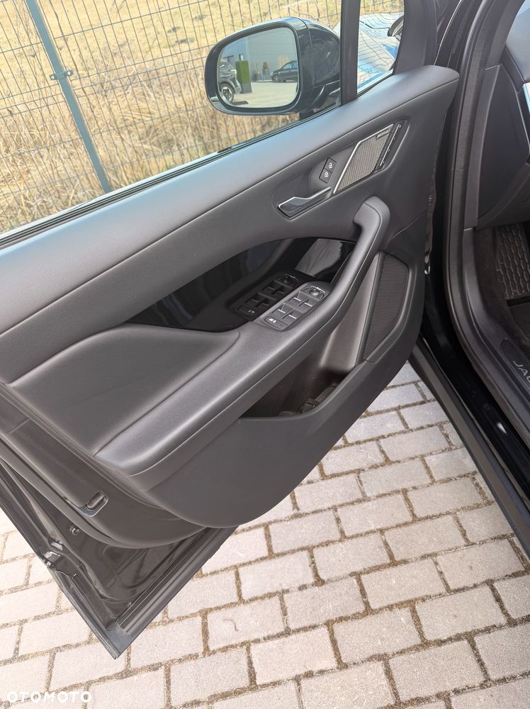 Jaguar I-Pace EV400 AWD SE - 10