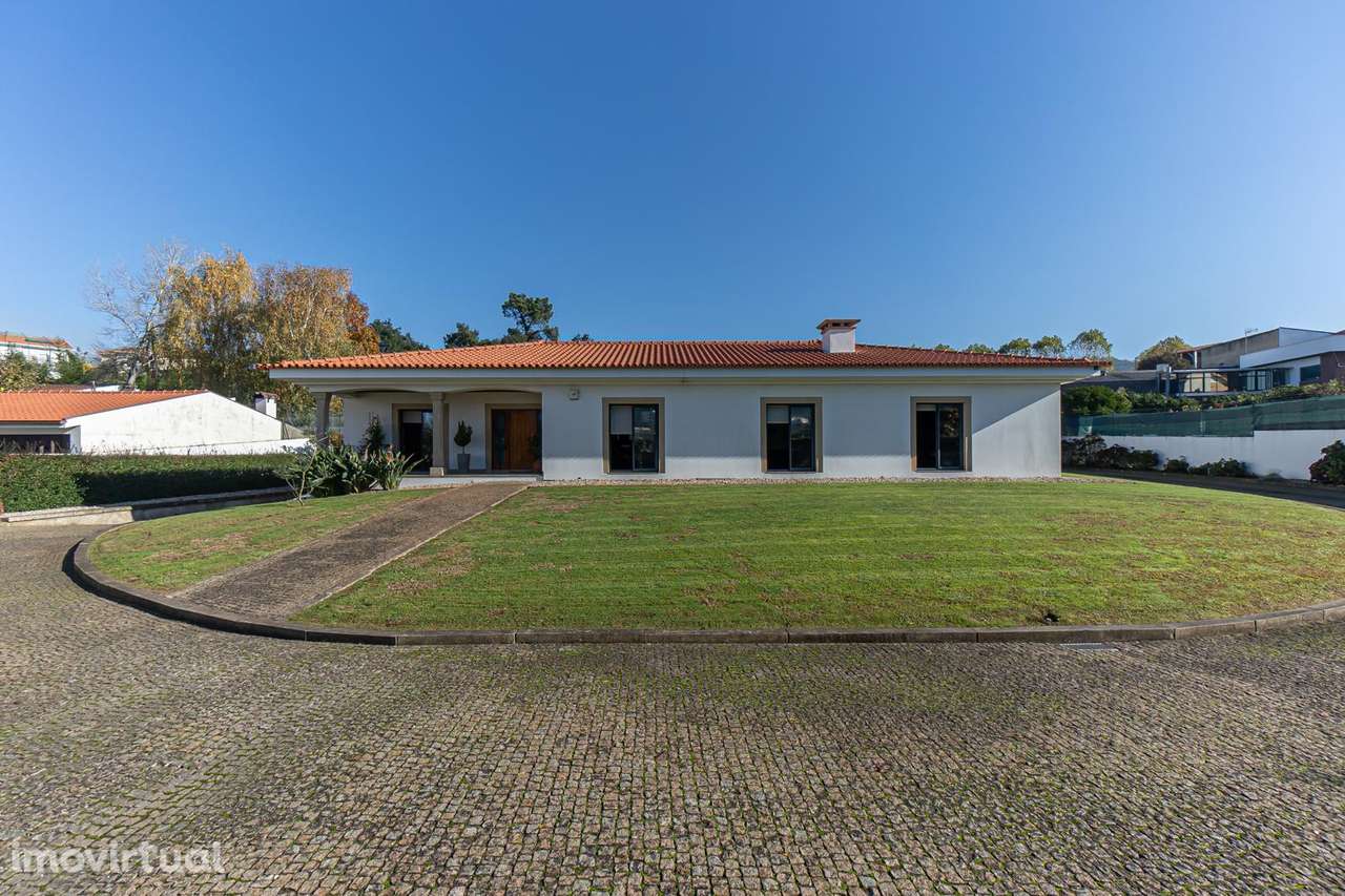 UM REFÚGIO PRIVADO A MINUTOS DO PORTO -QUINTA T4+1, ALFENA C/ 4.500 m² - Grande imagem: 5/37