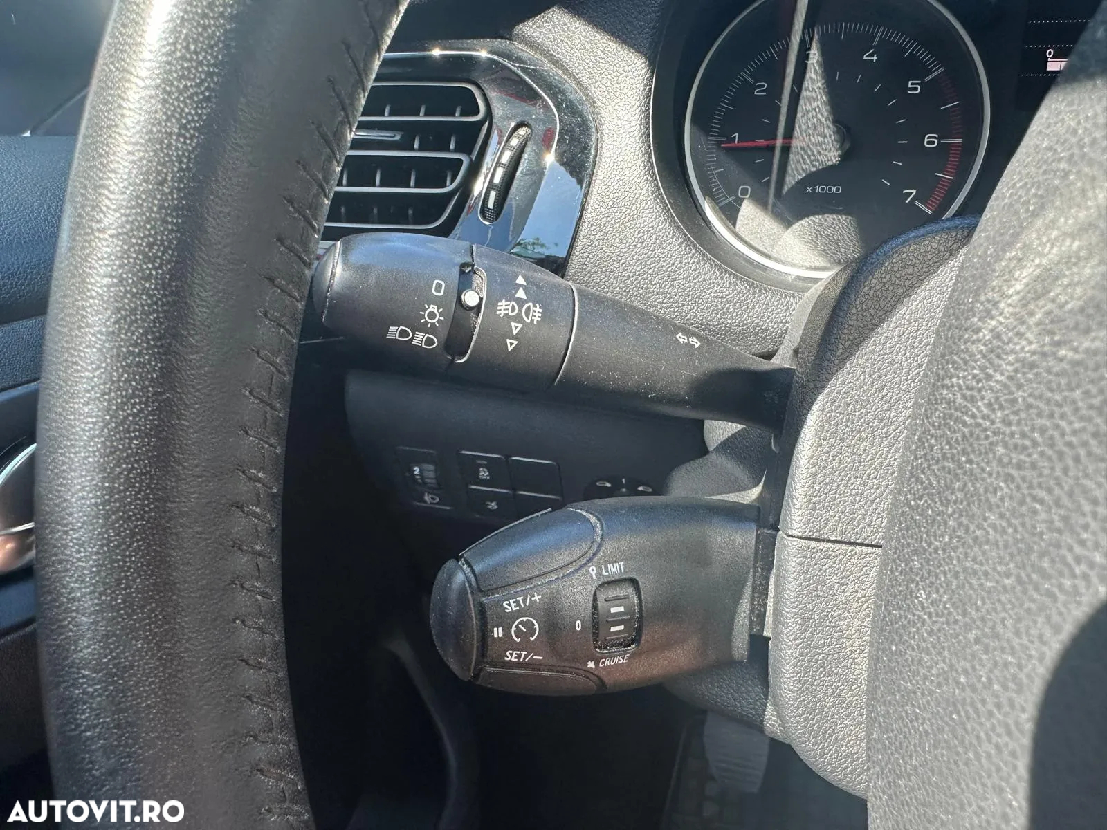 Peugeot 301 1.6 BlueHDI FAP Active - 10