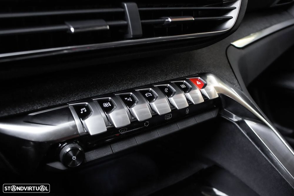 Peugeot 3008 PureTech 130 Stop & Start GPF EAT8 Allure - 19