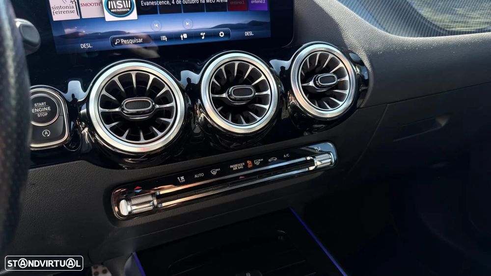 Mercedes-Benz GLA 180 d AMG Line - 18