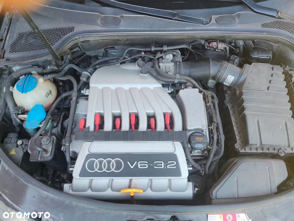 Audi A3 Sportback 3.2 quattro (DSG) S tronic Ambition - 8