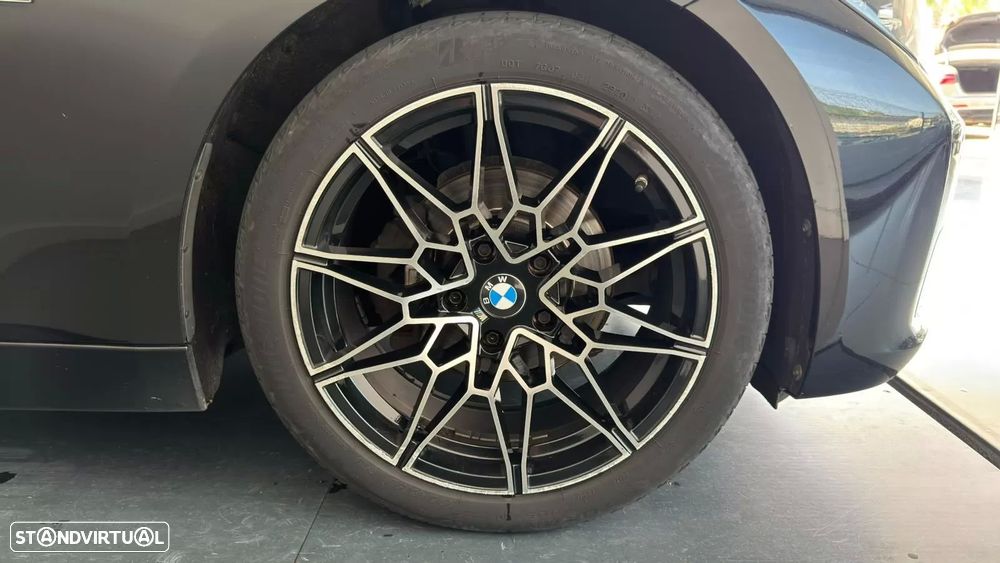 BMW 318 d Auto Line Sport - 11