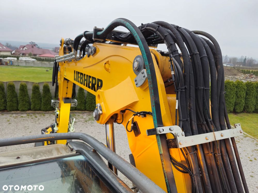 Liebherr A 914 Compact - 14