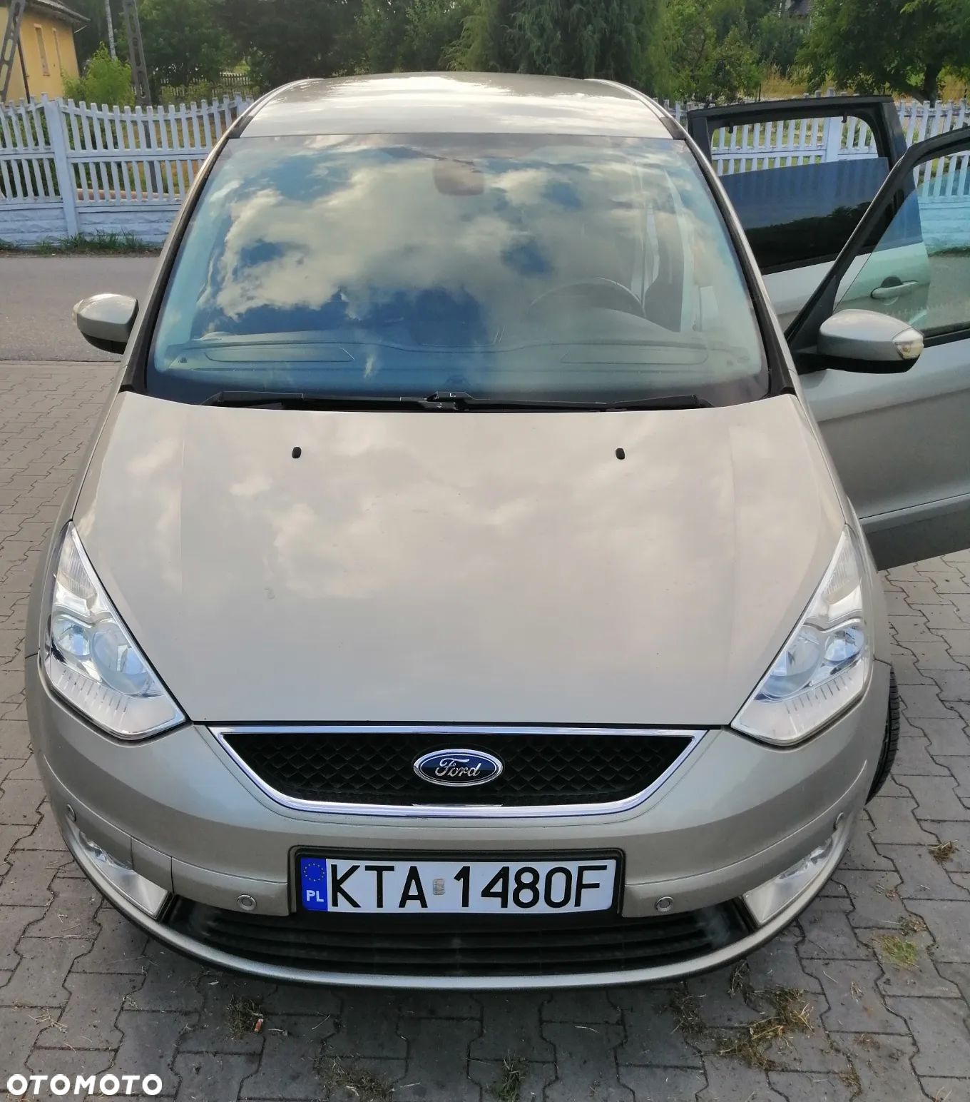 Ford Galaxy - 1