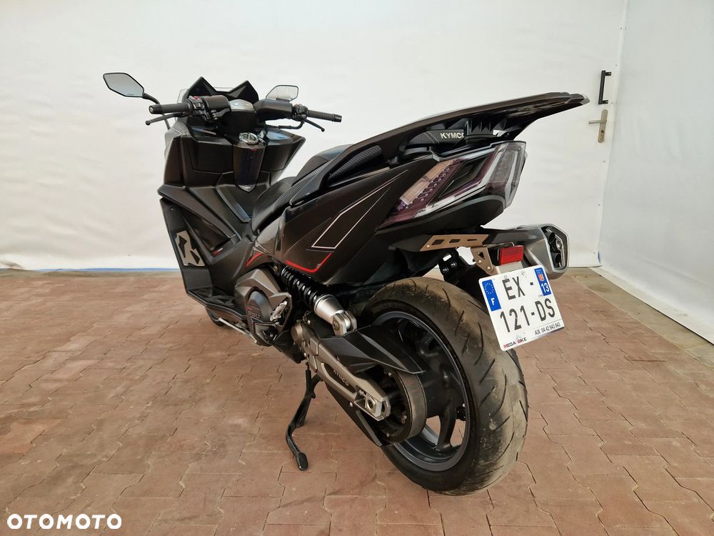 Kymco AK 550 - 12