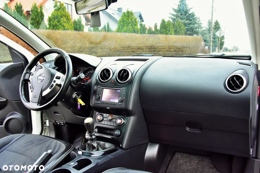 Nissan Qashqai 1.6 dCi DPF tekna - 2