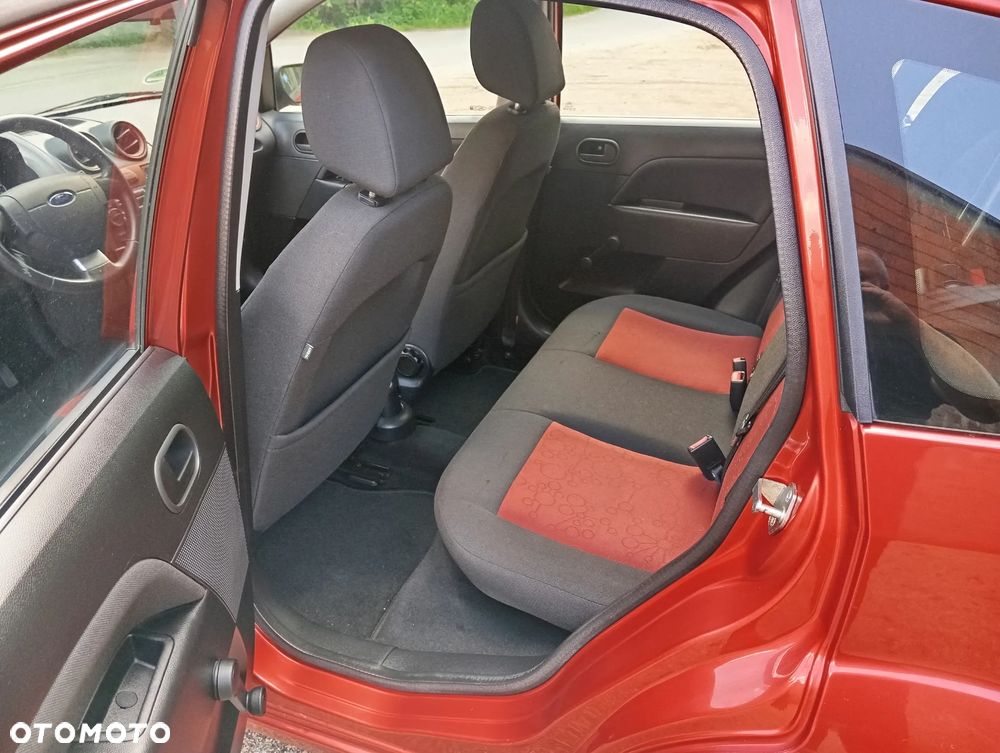Ford Fiesta - 8