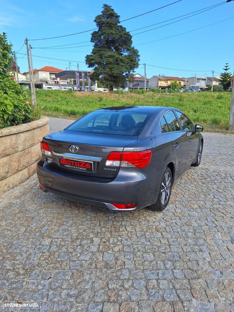 Toyota Avensis - 5