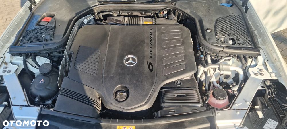 Mercedes-Benz Klasa E 450 4Matic 9G-TRONIC AMG Line - 37