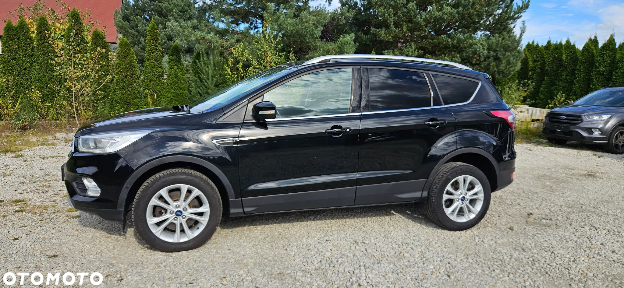 Ford Kuga 2.0 TDCi 2x4 Titanium - 12